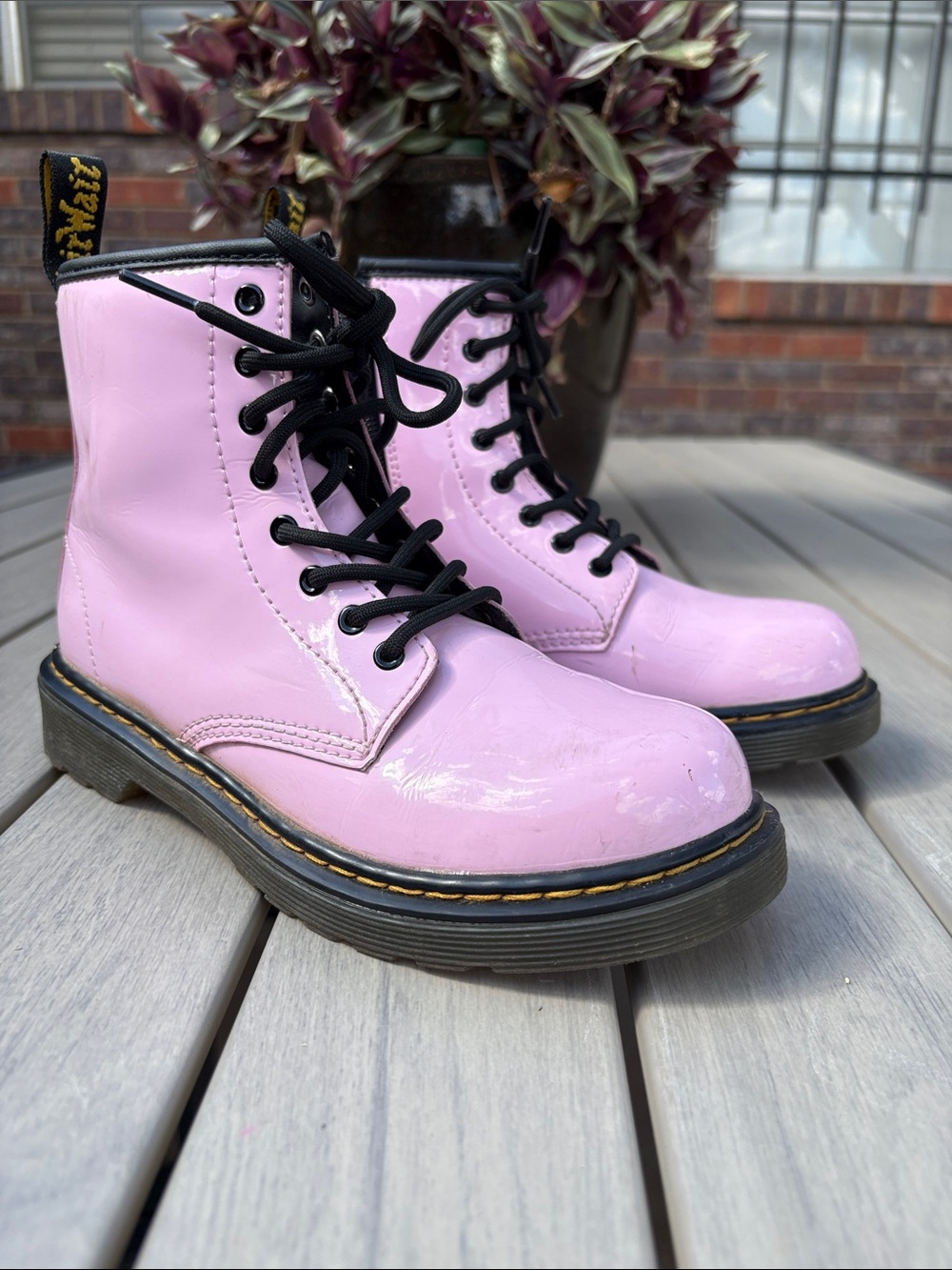 Dr. Martens 1460 8-Eye Patent Boot / Big Kid - Pale Pink